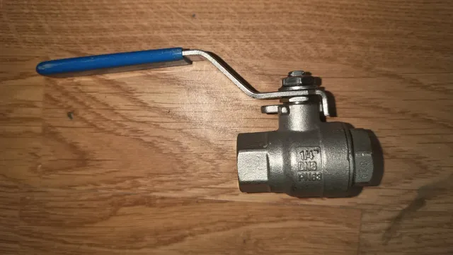 Lote de 8 Válvulas de Bola