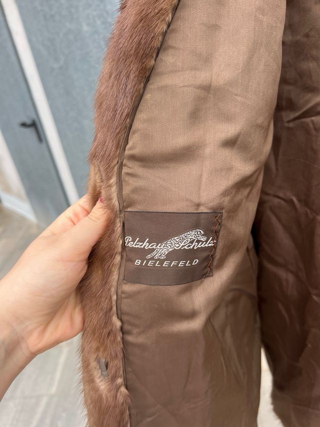 Abrigo de pelo marrón