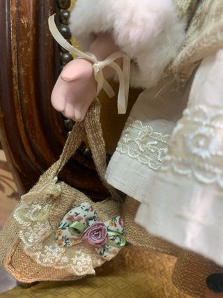 Bambola in Porcellana con Vestito e Cappello