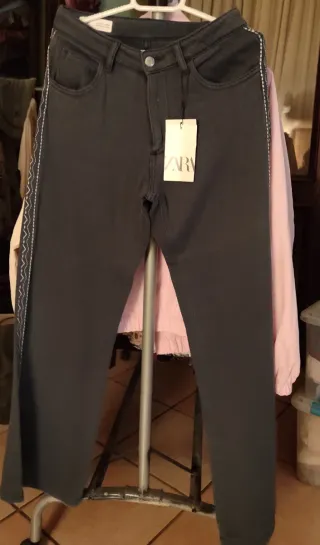 Pantalón Zara chica vaquero