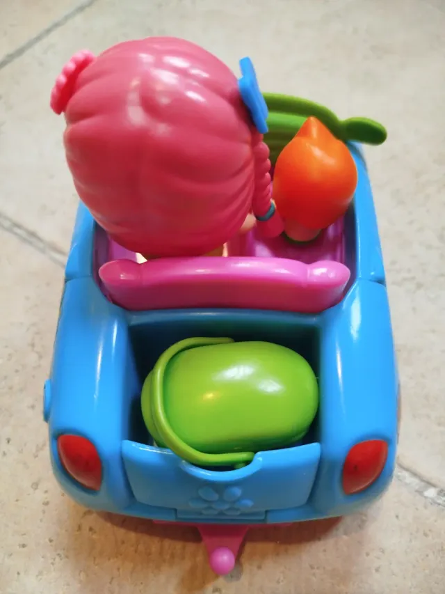 Coche Pin y Pon con figuras
