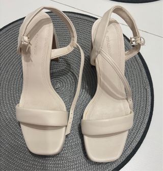Sandalias Stradivarius Beige Talla 37