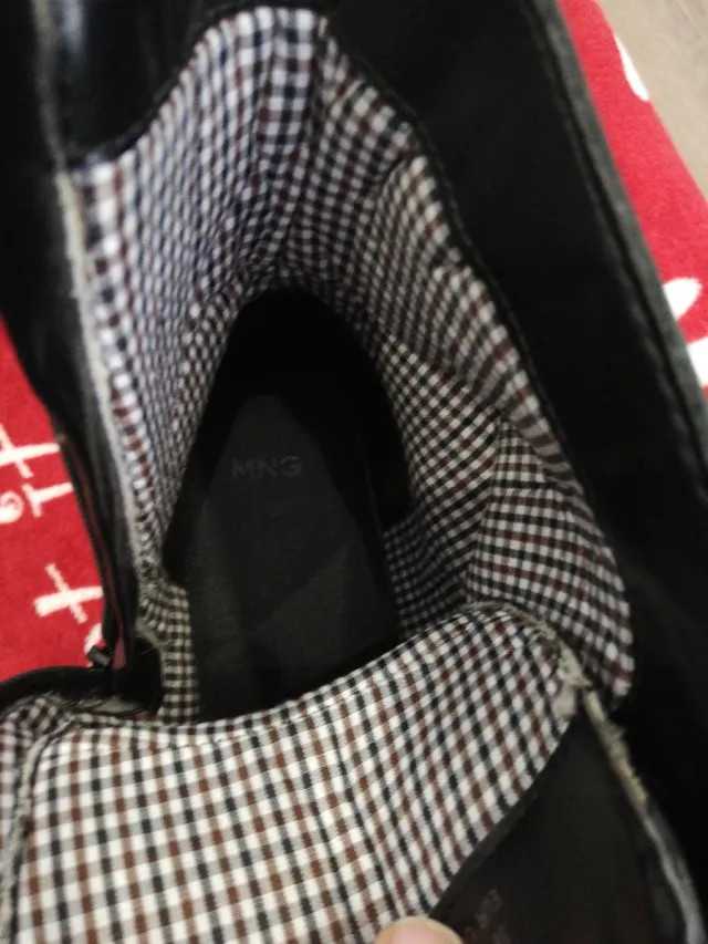 Botas de cuero negras