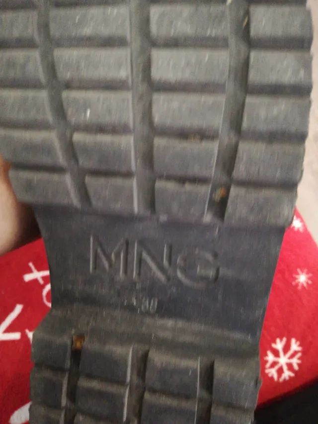 Botas de cuero negras