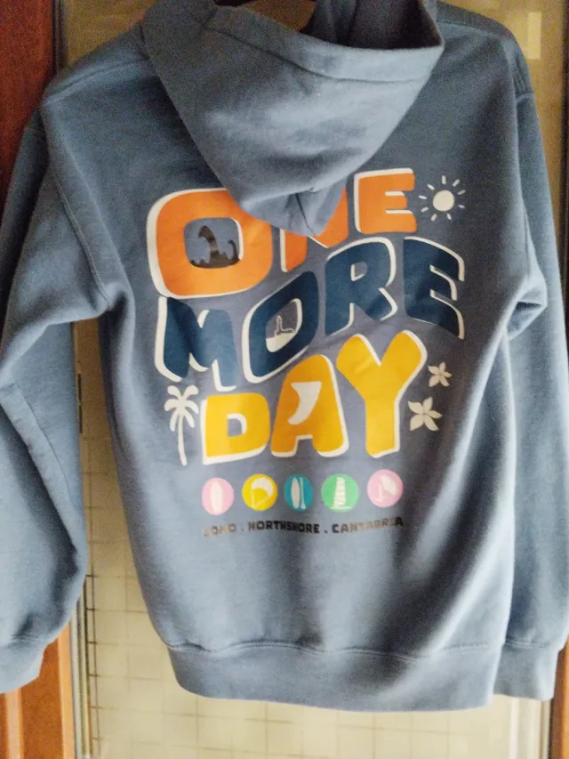 Sudadera Gildan con capucha