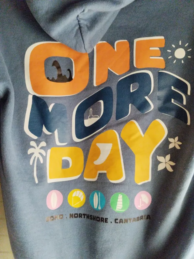 Sudadera Gildan con capucha