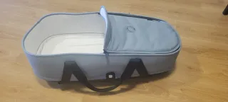 Bugaboo Bee5 carro y capazo gris