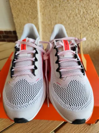 Nike Air Zoom Pegasus 41 GS 38,5 (24cm)