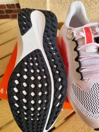 Nike Air Zoom Pegasus 41 GS 38,5 (24cm)