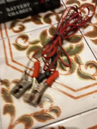 Cargador de Baterías 3005 5 AMP