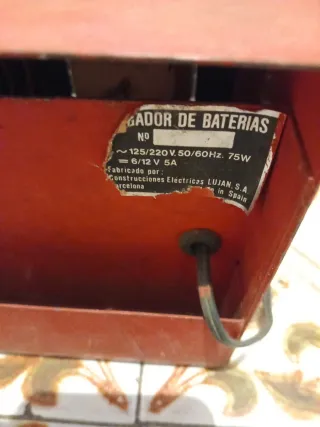 Cargador de Baterías 3005 5 AMP