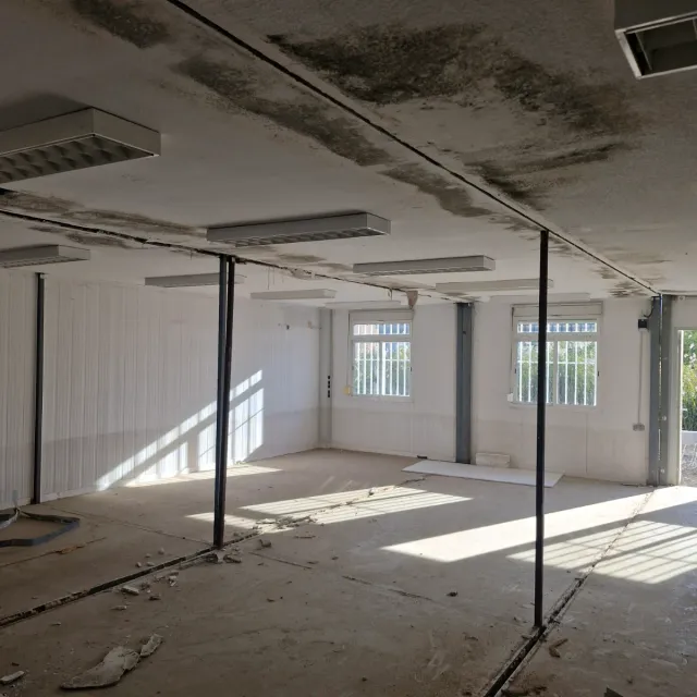 Caseta 11m panel sándwich