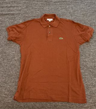 Polo Lacoste color marrón