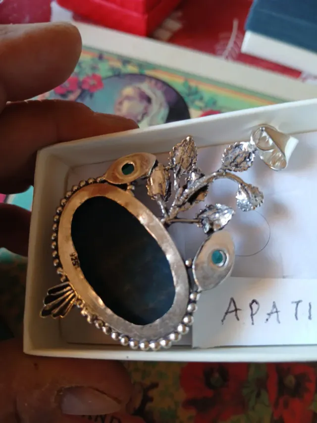 Pendente in argento indiano marcato 925.