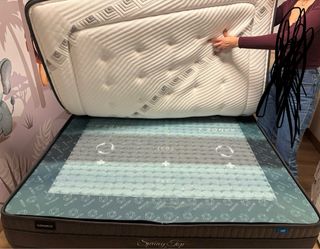 canapé y colchón de 1,35 x 1,90 totalmente nuevo