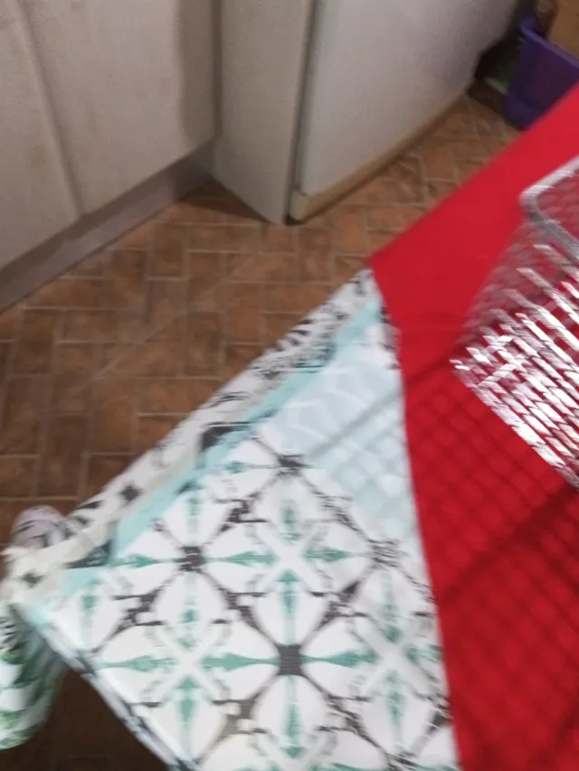 Cesta metálica multiusos.