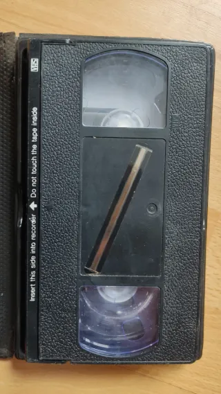 Hotwire (Hierro Candente) VHS Película