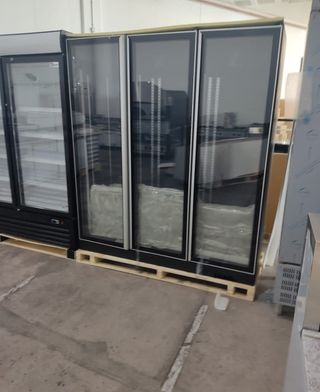 Nevera expositora cristal 3 puertas