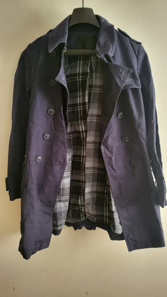 Gabardina Stradivarius azul