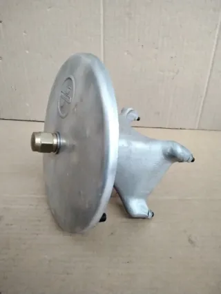 Soporte rueda repuesto Lambretta LD