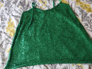 Camiseta tirantes lentejuelas verde