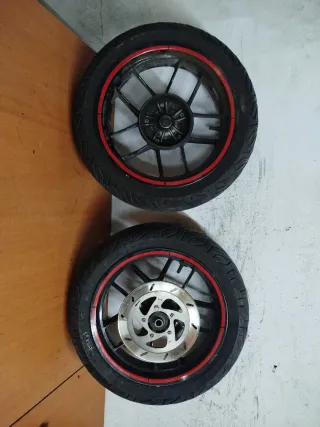 Llanta  Aprilia Motard