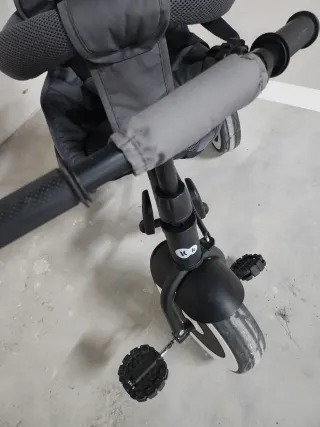 Triciclo Kinderkraft Aveo Evolutivo Gris