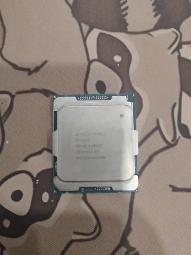 Processador Intel Xeon W2225