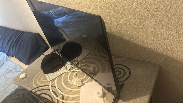 Televisión Qilive Negra