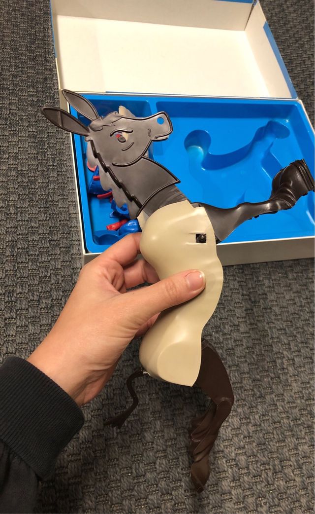 ¡Tozudo! Como una Mula MB Juegos