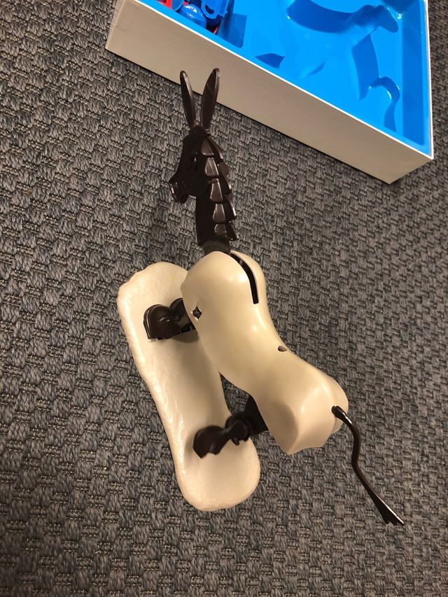 ¡Tozudo! Como una Mula MB Juegos