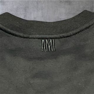 Sudadera Ami Negra Corazón Rojo