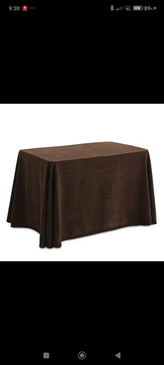 Falda de mesa marrón