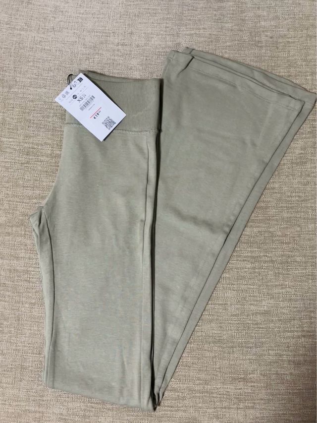 Leggings acampanados talla XS