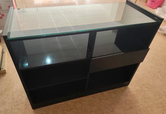 Mostrador Tienda Cristal Negro