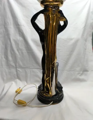 Lámpara figura femenina en cerámica esmaltada