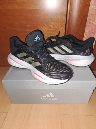 Zapatillas Adidas Negras, plata y naranja
