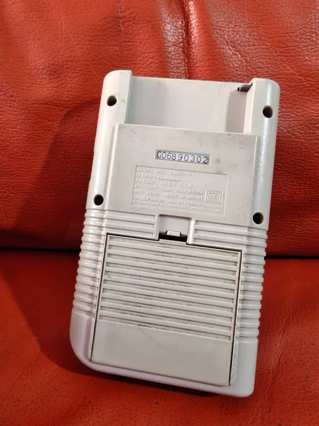 Nintendo Game Boy DMG para reparar