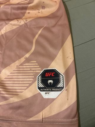 Camiseta UFC Beige y Marrón