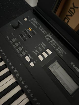Teclado Yamaha PSR-E343
