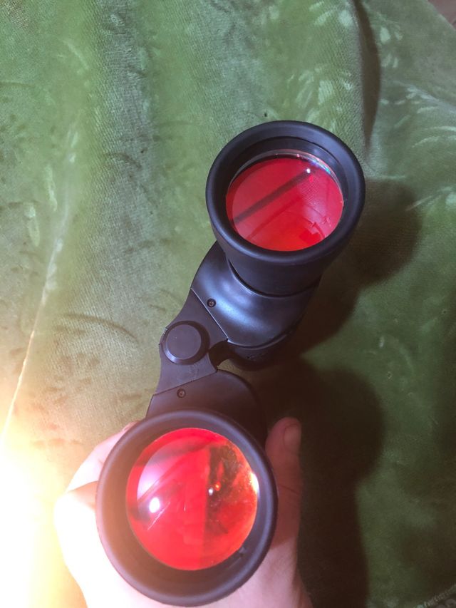 Prismáticos negros