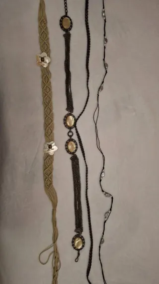 Cinturones mujer beige y plateado