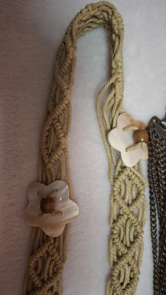 Cinturones mujer beige y plateado