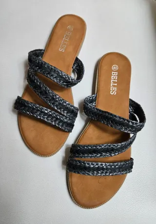Sandalias BELLES negras y plateadas