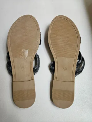 Sandalias BELLES negras y plateadas