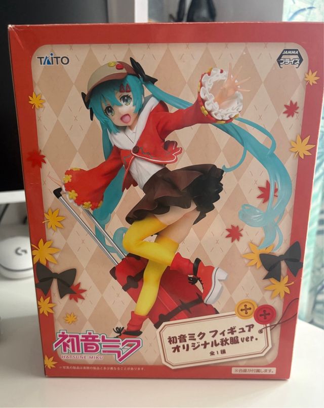 Figura Hatsune Miku 1st Autumn Clothes Taito
