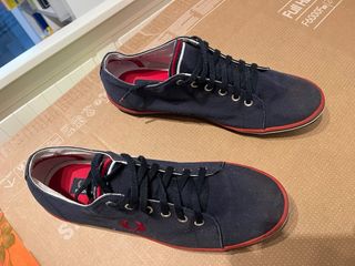 Zapatillas Fred Perry Azul Marino y Rojo
