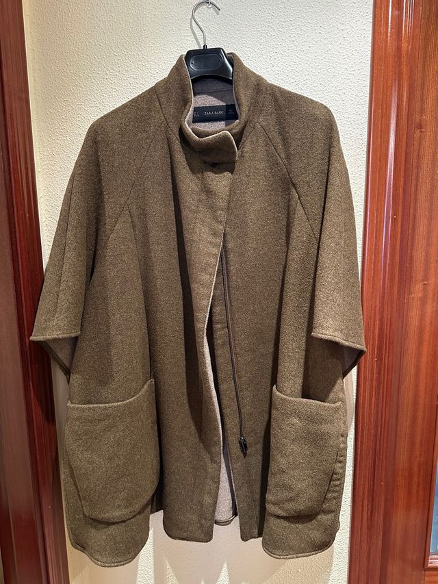 Capa Zara Mujer Talla L 18&