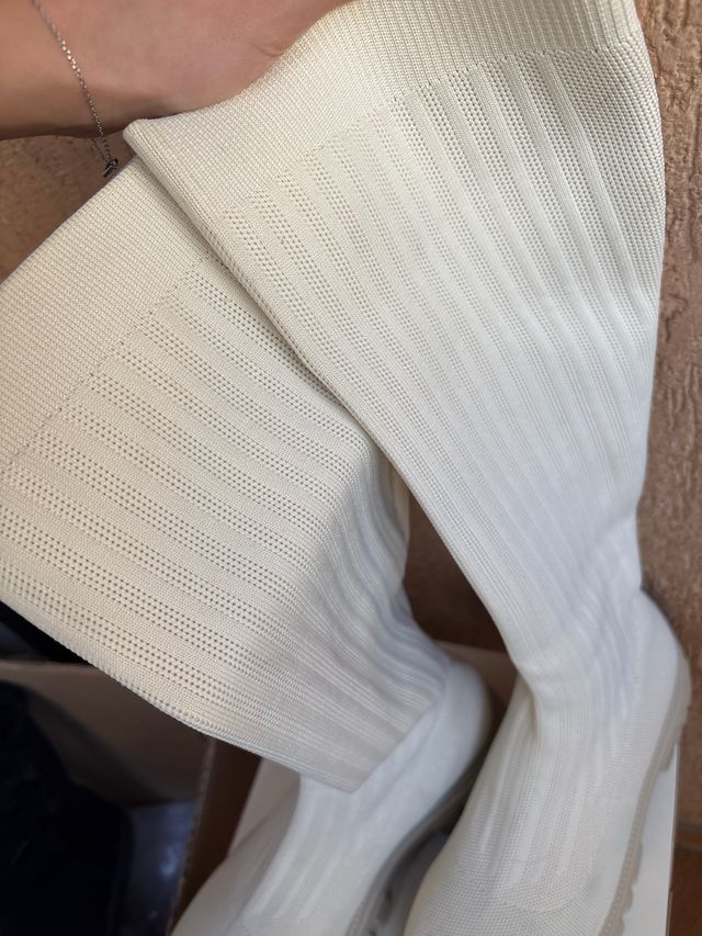 Botas trendy beige, perfectas para otoño/invierno