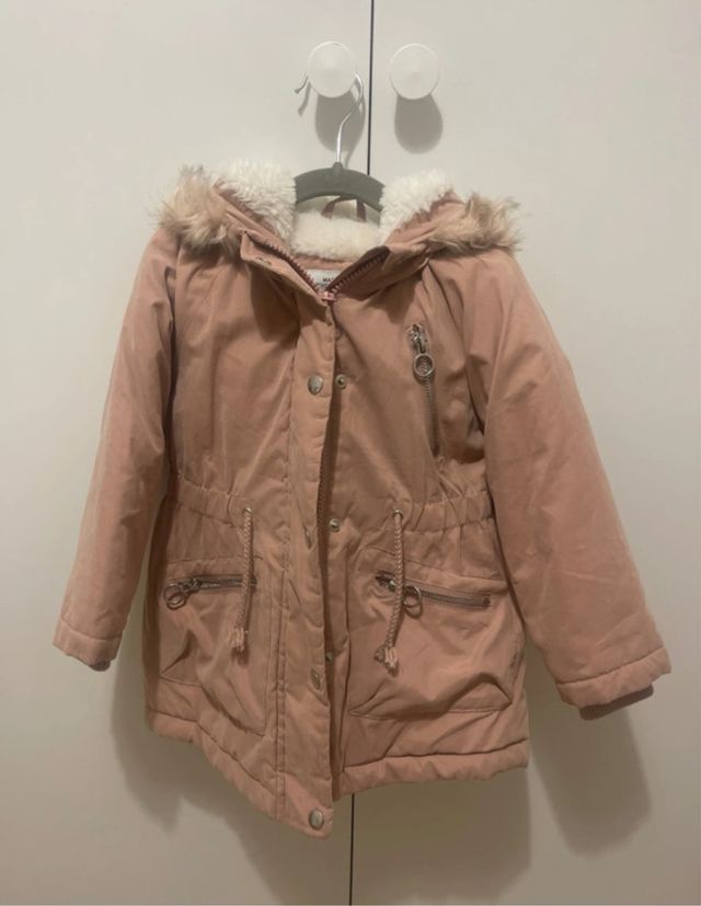 Parka niña rosa con capucha